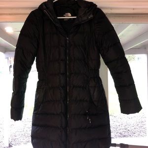 Black north face jacket SIZE SMALL play condition